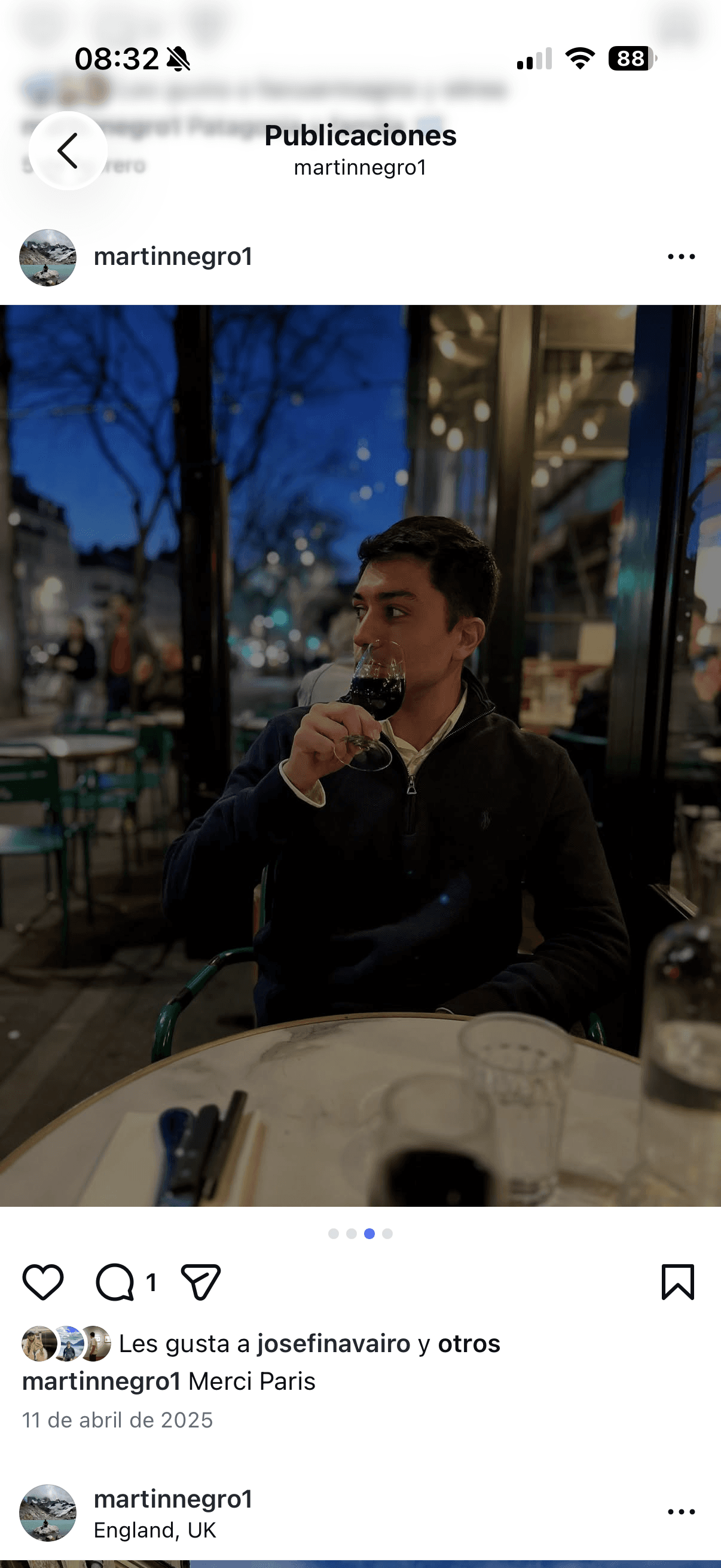 Martín Negro en un café europeo