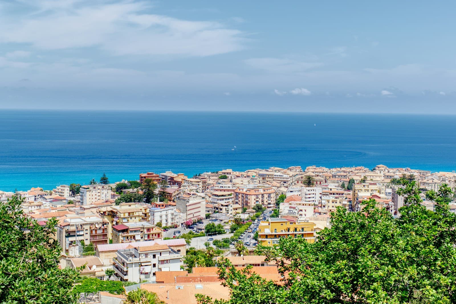 Tropea y el mar vistos desde lo alto